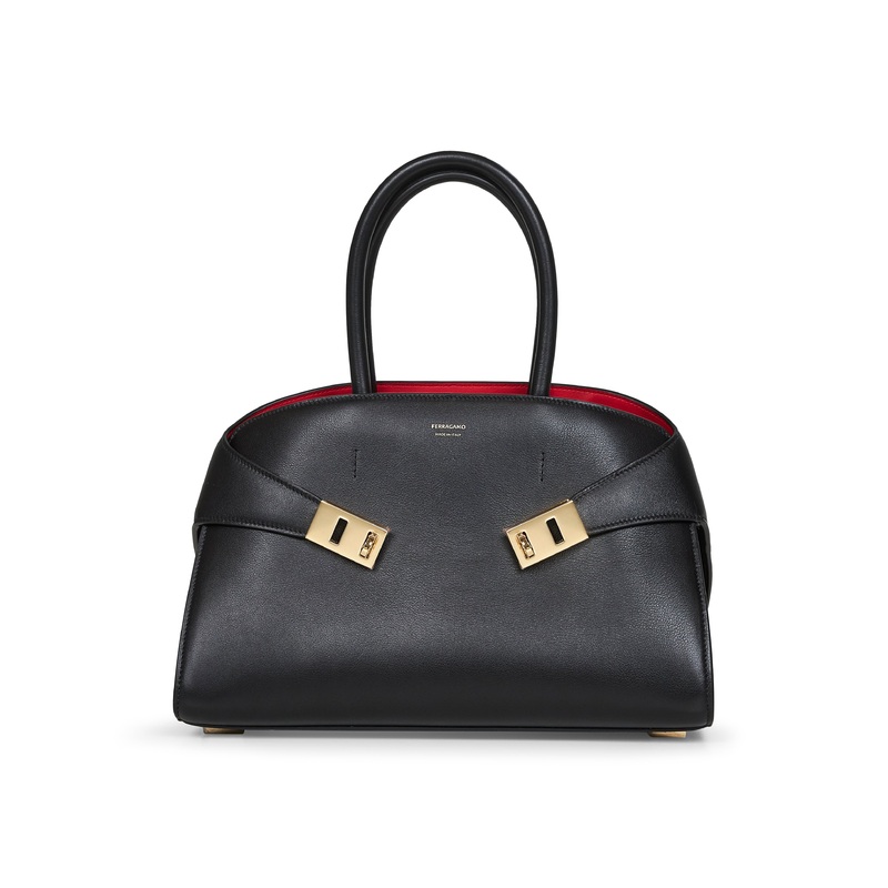 Black Hug (M) top handle bag|PZ
