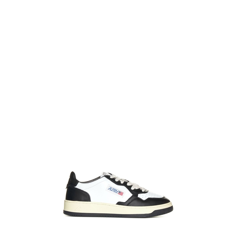 Medalist leather low-top sneakers