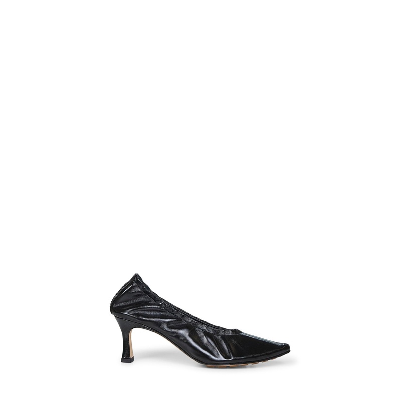 Black shiny calf leather Sofia pumps