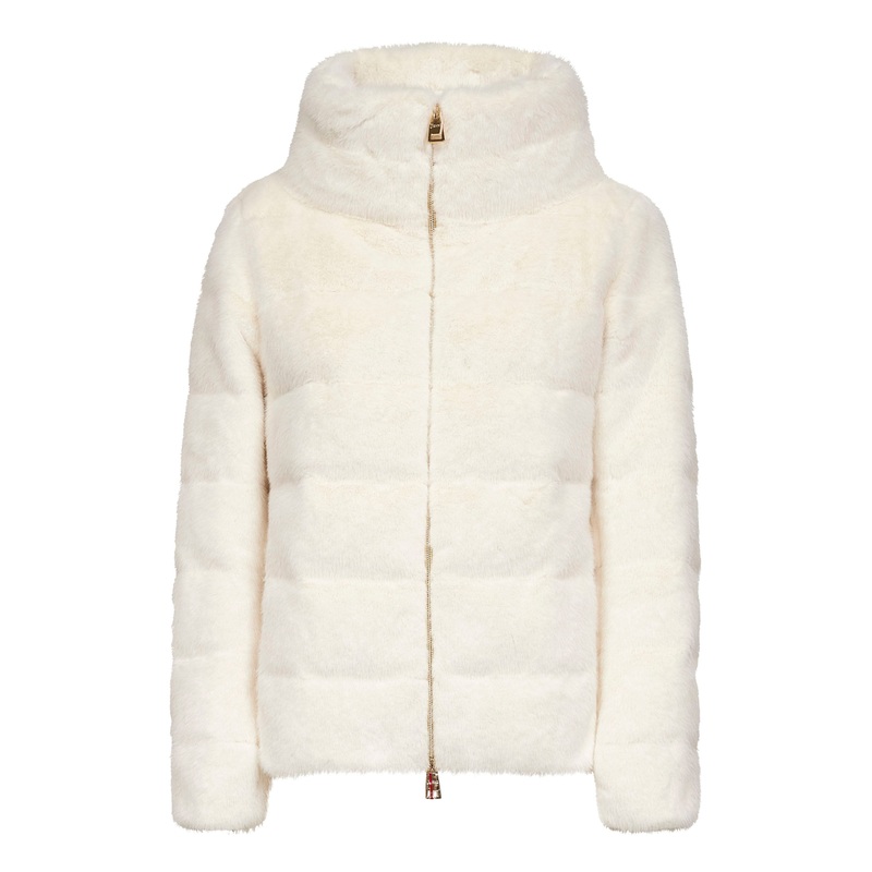 White lady alternative fur cape