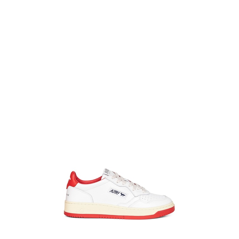 White Medalist Low Maison Kitsun sneakers