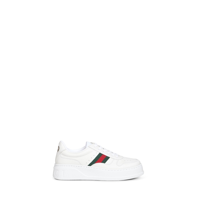 White leather sneakers with oversized sole