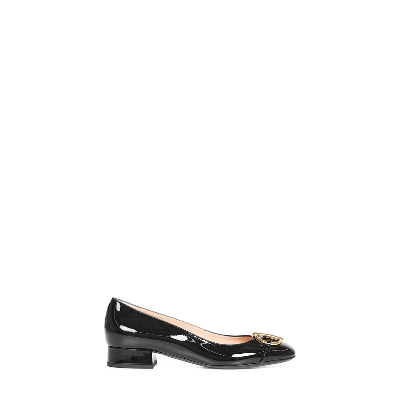 Black heeled ballerina flats with half Horsebit