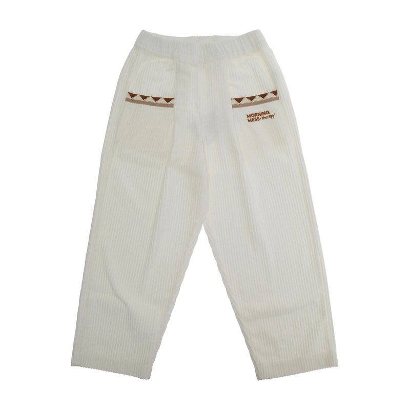 ‘Teresa’ White Pants with Elastic Waist and Logo Lettering on the Front in Corduroy Girl