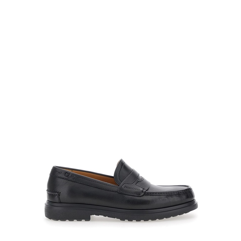 ‘Brema’ Black Loafers with Tonal Stitching and Almond Toe in Leather Man