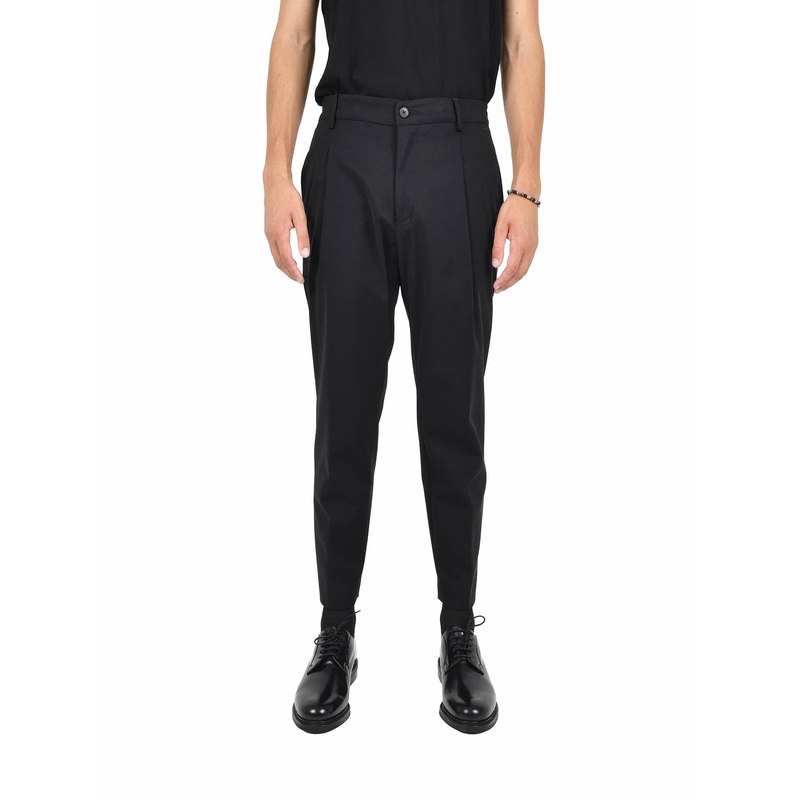 Trousers with Pleats and Side Pockets