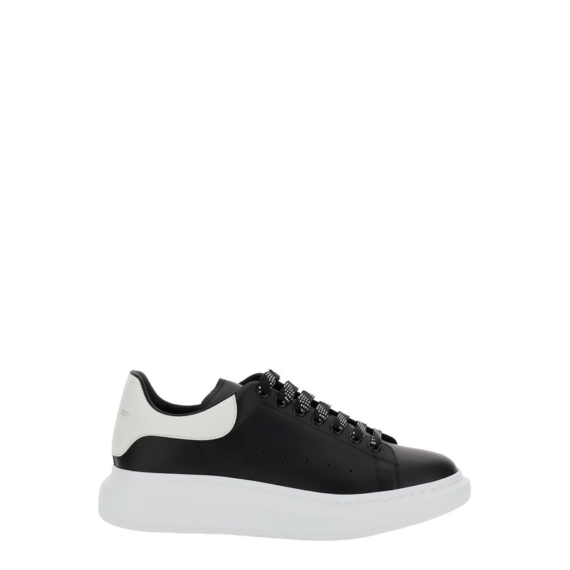 Black Low Top Sneakers with Logo Lettering on the Tongue in Leather Man
