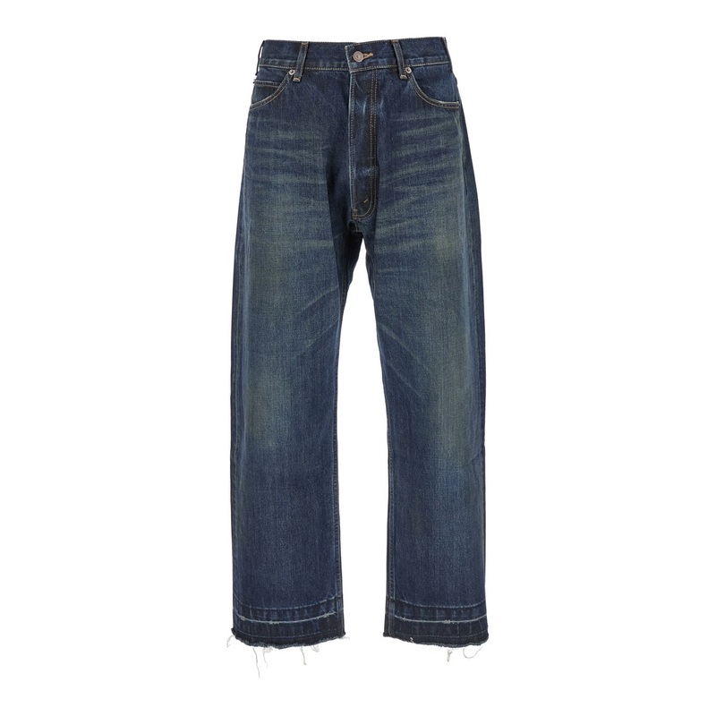 ‘Wesley’ Blue Jeans with Logo Patch on the Rear in Denim Man