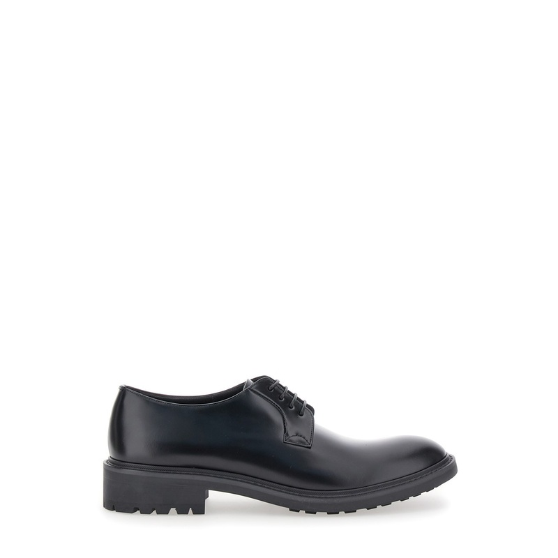 ‘Antoine’ Black Lace-Ups Shoes with Round Toe and Chunky Sole in Leather Man