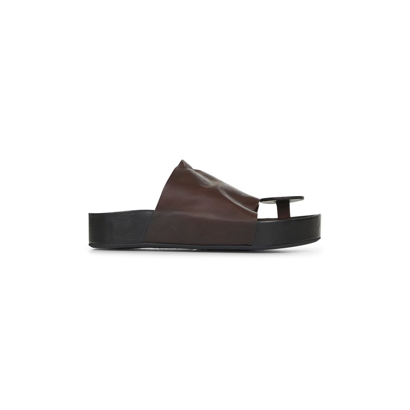 Brown leather Round thong sandals