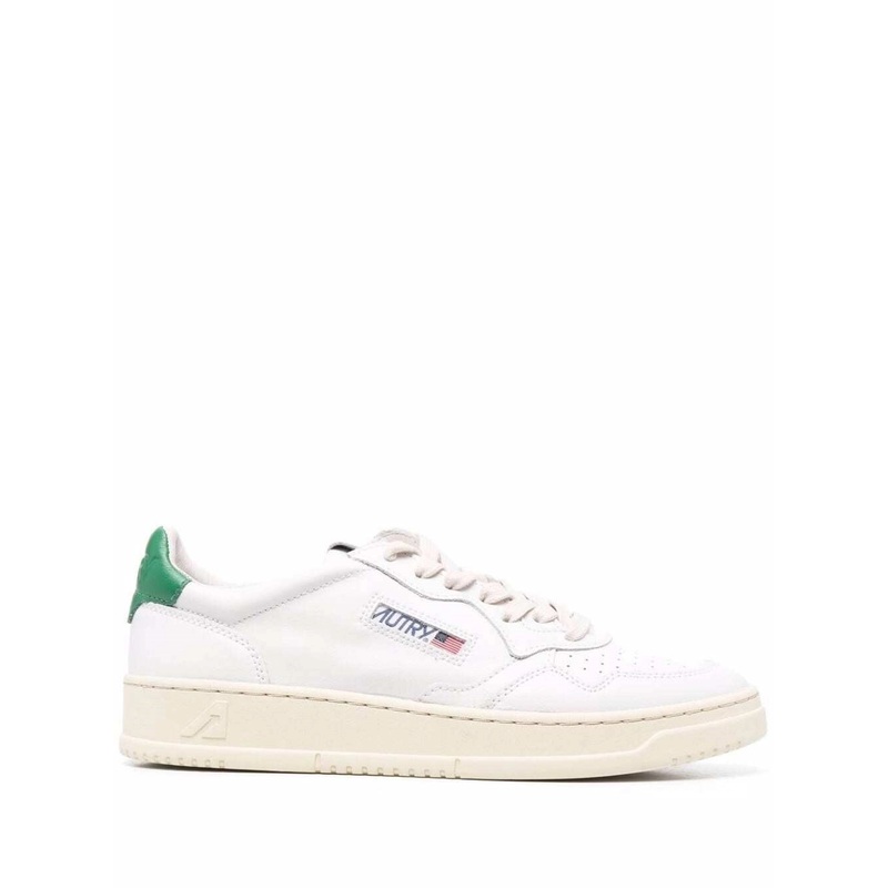 ‘Medalist Low’ White Sneakers with Contrasting Heel Tab in Leather Man