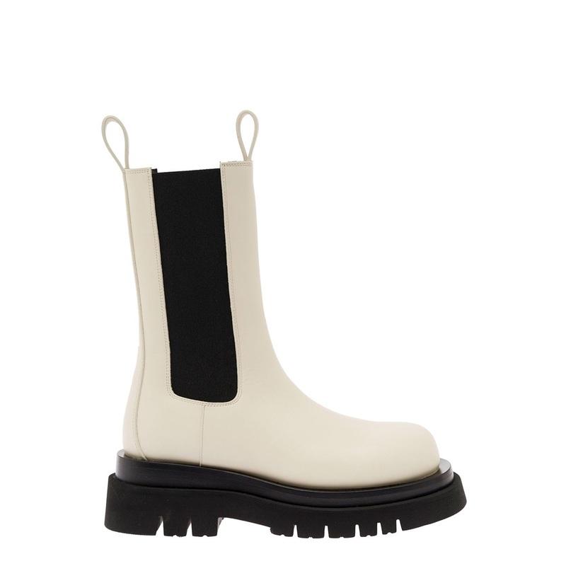 ‘Bv Lug’ White Boots with Contrasting Multi-Layered Sole in Leather Woman