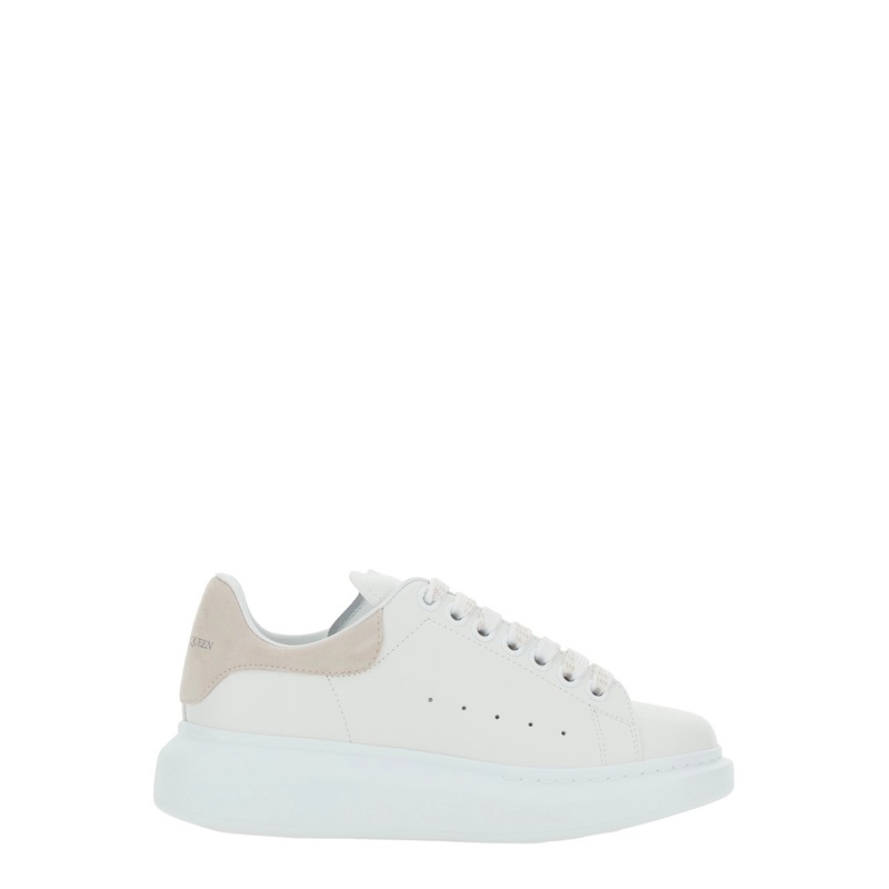 White Low Top Sneakers with Contrasting Heel with Logo Lettering in Leather Woman